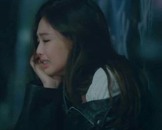 Thấy mặt người khách chồng dẫn về nhà, tôi hoảng loạn đến nỗi phải giả làm điều này để không phải đối mặt với anh ấy