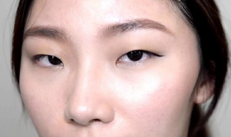 Bốn kiểu tướng mặt của phụ nữ không hợp để kết hôn, tham lam, tính toán, tiêu xài hoang phí, cả đời không 'mở mày mở mặt' được