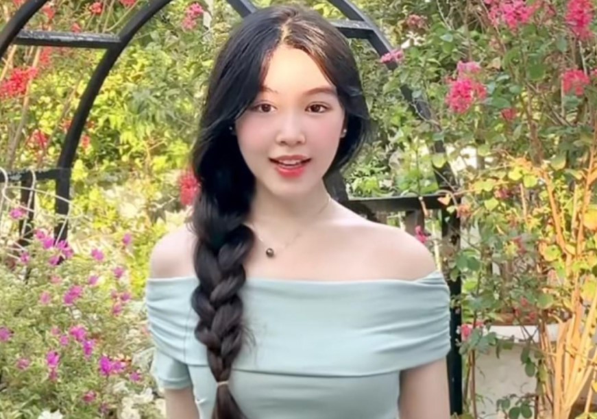 Lọ Lem đăng clip nhảy múa siêu xinh, nhưng bình luận của vợ chồng MC Quyền Linh mới khiến ai nấy quá nể