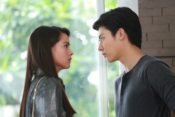 Đến nhà gái dạm ngõ, bố vợ tương lai "quay xe" khét lẹt khiến gia đình tôi choáng nặng