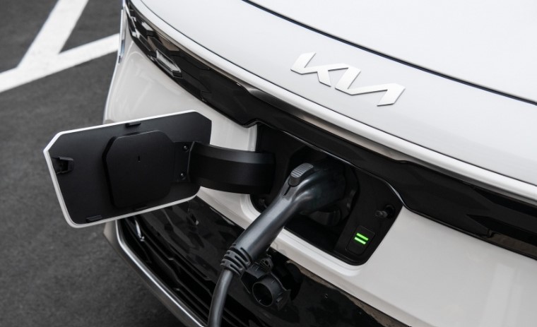 Doanh số xe điện Kia bùng nổ