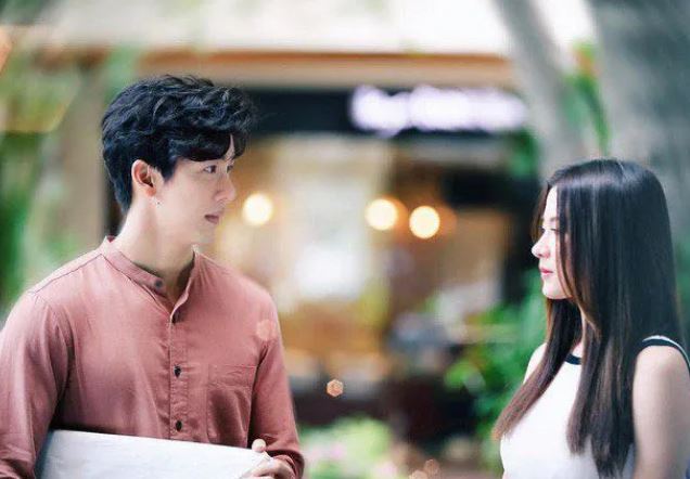 Chị đồng nghiệp ngồi cạnh gửi cho bạn trai tôi một bức ảnh, khoảnh khắc biết sự thật tôi sốc óc tới mức "đứng hình"