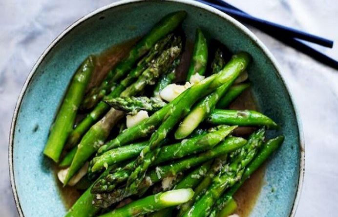 Thứ "rau hoàng đế" siêu tốt cho chị em, là "viagra tự nhiên" cho phái mạnh, ăn cùng cá hồi sẽ càng tăng hiệu quả