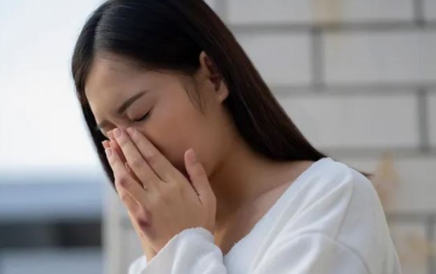 Khi nhìn thấy gương mặt con, tôi đã khóc rất nhiều nhưng không ngờ bạn trai lại quay về và nói một câu khiến tôi vỡ òa hạnh phúc