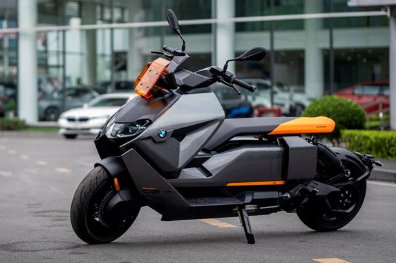 Cận cảnh xe máy điện giá hơn nửa tỷ đồng của BMW