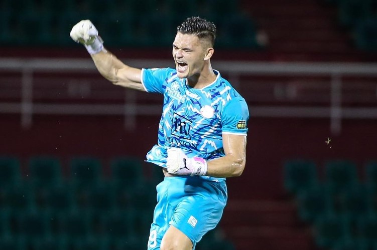 Sao Việt kiều Patrik Lê Giang lại 'bắn tín hiệu' tới ĐT Việt Nam