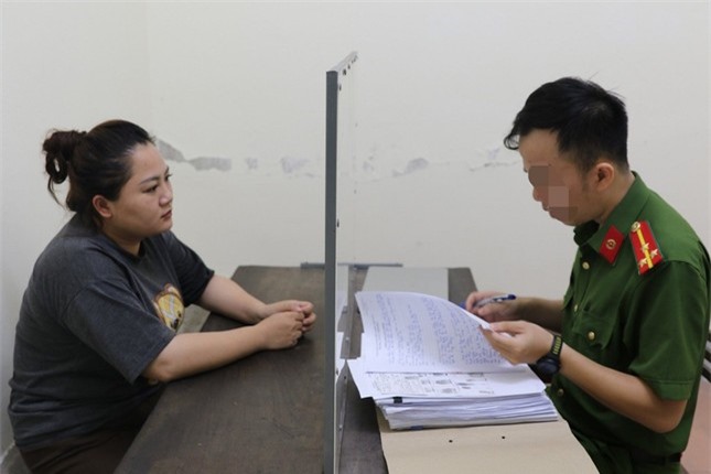 Bắt 'nữ quái' cho vay lãi nặng hơn 1.200%/năm ảnh 2