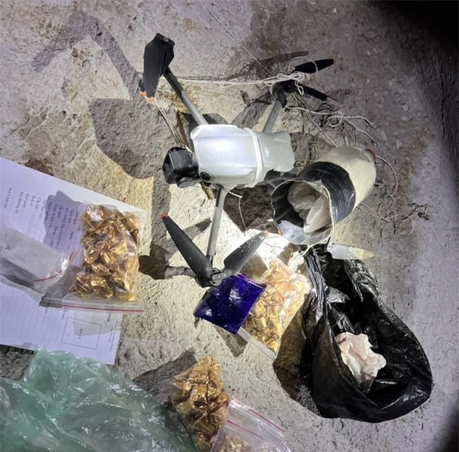 Cặp vợ chồng xây trang trại, dùng flycam để buôn bán ma túy ảnh 1