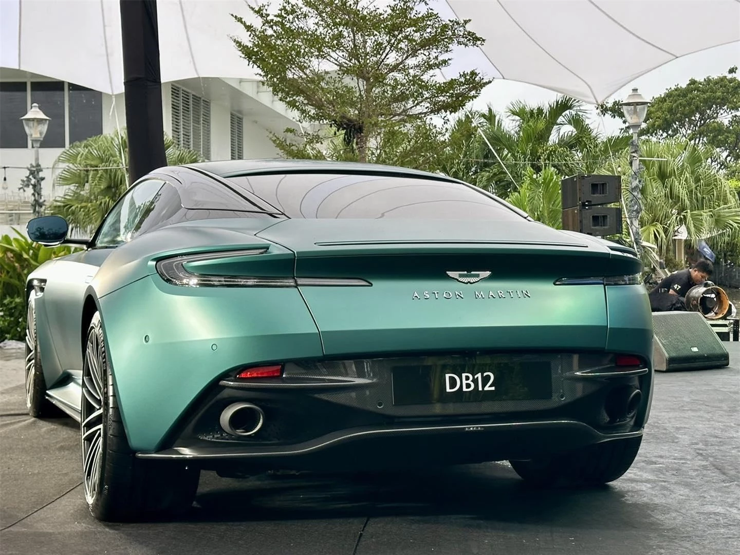 Siêu xe Aston Martin DB12 trình làng đại gia Việt, giá khởi điểm từ 19,5 tỷ đồng 473023