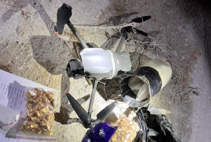 Cặp vợ chồng xây trang trại, dùng flycam để buôn bán ma túy