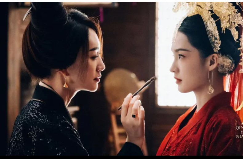 Sao nữ 48 tuổi đẹp lấn át đàn em trong mọi khung hình