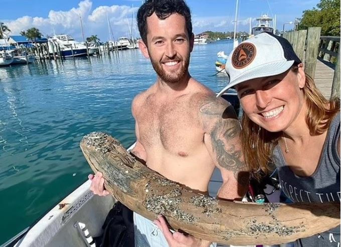 Người đàn ông vô tình phát hiện ‘kim cương thô’ 10 triệu năm tuổi ngoài biển, có giá trị cực kì lớn