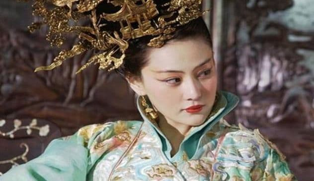 Nhũ mẫu trơ trẽn nhất trong lịch sử, để khiến hoàng đế không thể tách rời mình, mỗi ngày đều cho ông ăn một món này