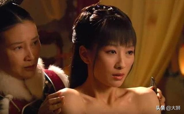 Tại sao các phi tần trong triều đại nhà Thanh lại được quấn chăn trước khi thị tẩm?