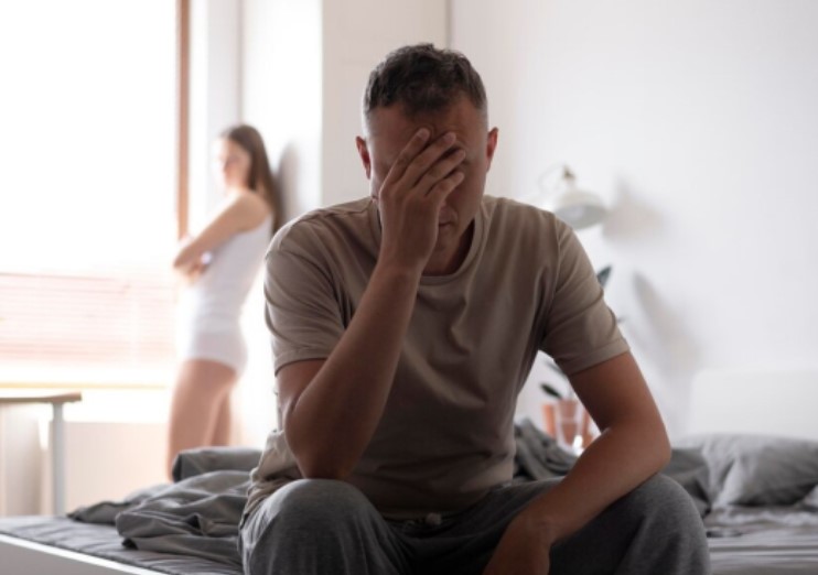 Suýt làm điều tội lỗi với vợ, bỗng dưng nghe câu chuyện cô ấy kể trên bàn ăn, tôi thảng thốt quay đầu