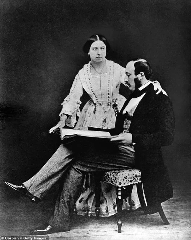 Tiết lộ lá thư chồng Nữ hoàng Victoria 'bóc phốt' vợ hết lời nhưng công chúng lại bênh vực bà vì lý do này 4