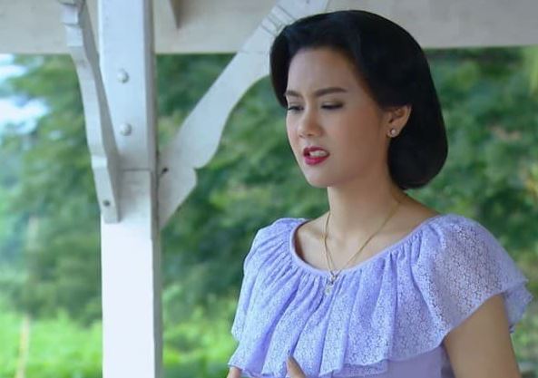 Anh trai bất ngờ đưa một cô gái xinh đẹp về chơi nhà khiến tất cả hoảng hốt đổ dồn ánh mắt về phía chị dâu