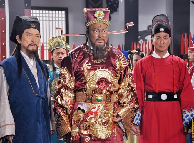 Thời phong kiến chỉ Hoàng đế mới được mặc long bào, tại sao Bao Công cũng có thể mặc trang phục giống của vua?
