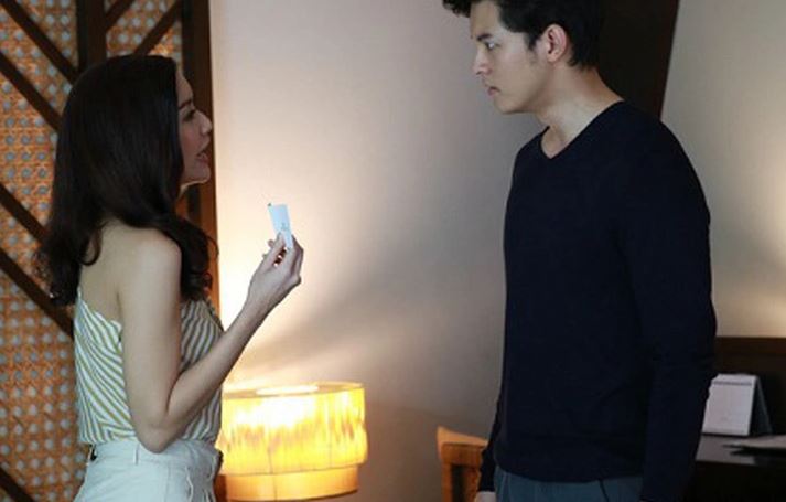 Cất công chuẩn bị bữa tiệc kỉ niệm 10 năm ngày cưới, tôi ngạc nhiên khi chồng giận dữ đưa đơn ly hôn