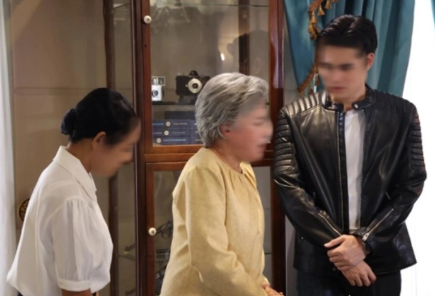 Phát hiện trong phòng mẹ chồng có nhiều vàng giả, chúng tôi liền cười trêu chọc, đến khi nghe bà nói một câu, tất cả phải cúi đầu ngậm ngùi