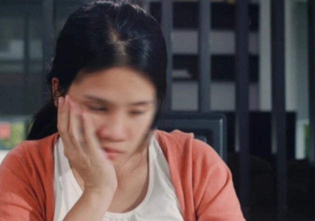 Thao thức cả đêm vì món quà chồng tặng nhưng khi đọc được dòng tin nhắn trong điện thoại của anh thì tim tôi vỡ vụn