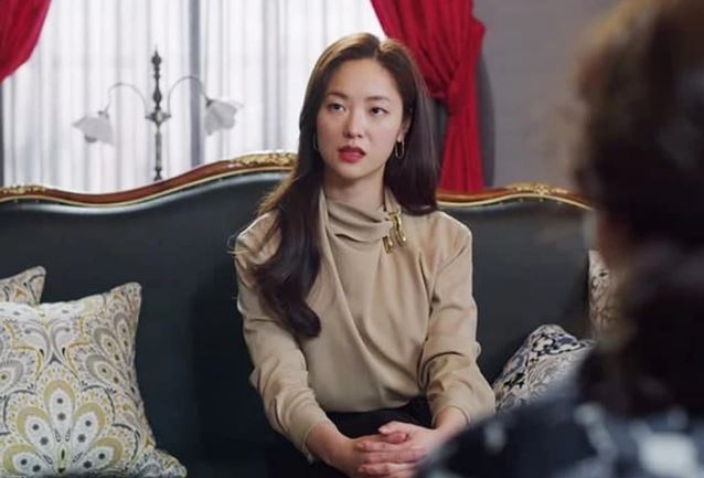 Dây dưa 2 năm chưa ly hôn nổi, tôi bỗng đòi được căn biệt thự 7 tỷ nhờ sai lầm từ cô bồ nhí ngốc nghếch của chồng