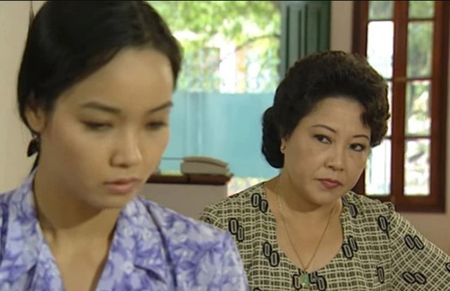 Mẹ chồng đòi các con phải đưa 10 triệu mỗi tháng, bố chồng bức xúc nói ra số tiền hai người kiếm được làm chúng tôi giật thót tim