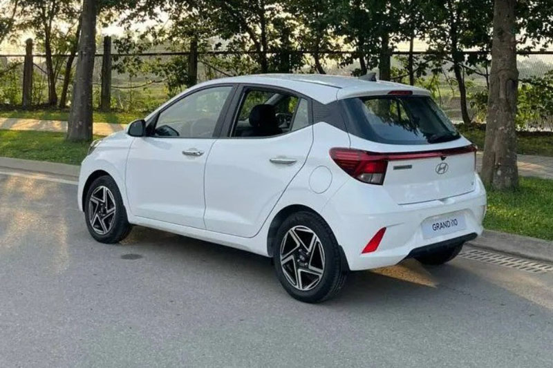 Hyundai Grand i10 2024 lộ diện trên đường phố Việt, ngày ra mắt đã gần kề