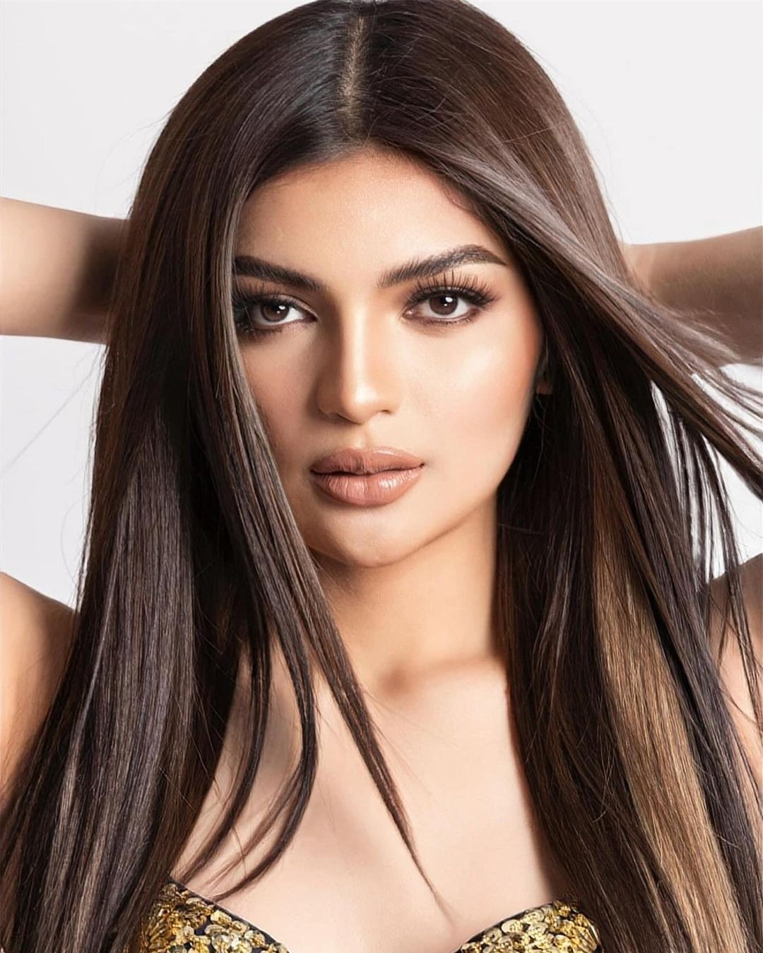 Hai người đẹp Philippines cùng sang Việt Nam thi hoa hậu ảnh 10