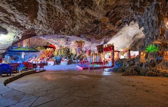 Ở Việt Nam, có một ngôi chùa độc đáo nằm trong hang được mệnh danh là 'Đệ nhất bát cảnh'