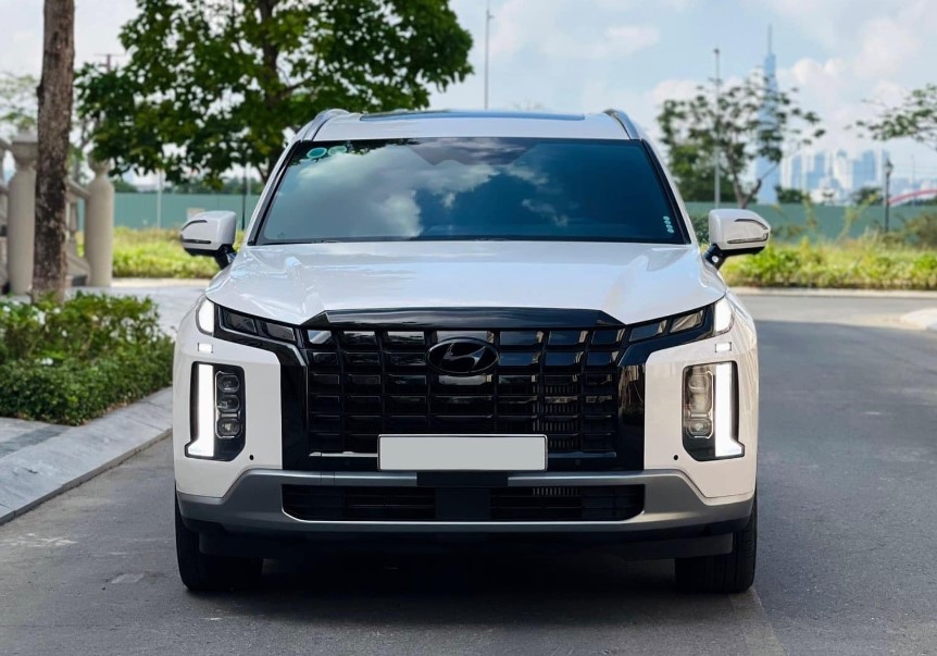 Lăn bánh 10.000 km, Hyundai Palisade 'siêu lướt' lên sàn xe cũ với giá bao nhiêu?