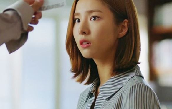 
Cưới 47 ngày thì ly hôn rồi bị mẹ chồng mỉa mai, tôi để lại tờ giấy khiến cả nhà họ chạy theo van xin