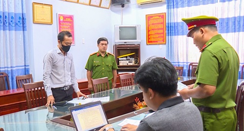 Vĩnh Long: Vi phạm về hoạt động cho vay và nhận hối lộ, cựu phó giám đốc ngân hàng bị bắt