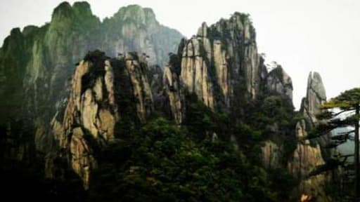 Trắc nghiệm tâm lý: 3 ngọn núi, ngọn nào cao nhất? Kiểm tra những điều tốt đẹp đã xảy ra với bạn gần đây