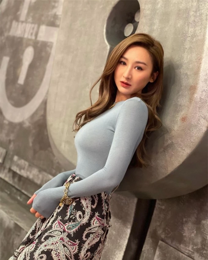 Người đẹp TVB sở hữu body gợi cảm với 3 vòng hoàn hảo