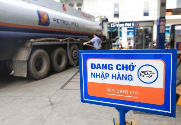 16 thương nhân phân phối xăng dầu đề nghị trả lại giấy phép kinh doanh trong nửa đầu năm 2024