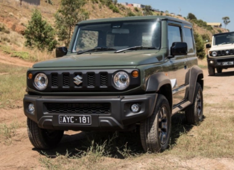 SUV địa hình Suzuki Jimny phá kỷ lục doanh số, đại lý lên tiếng "ngưng nhận hàng"
