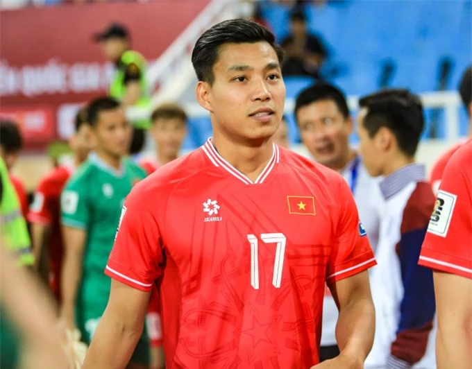 Trận đấu này, Vũ Văn Thanh có tên trong đội hình dự bị của HLV Kim Sang-sik