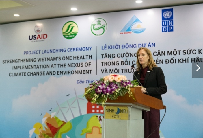 Dự án Một sức khỏe: Tăng khả năng ứng phó với biến đổi khí hậu