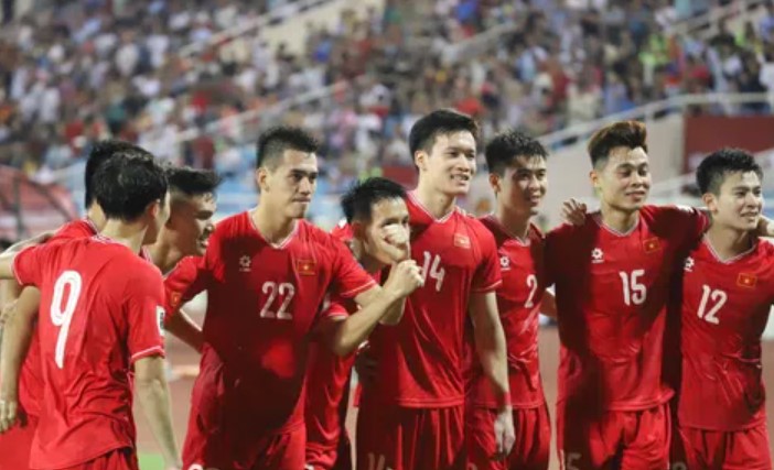 ĐT Việt Nam chốt danh sách đấu Iraq, HLV Kim Sang Sik loại 4 cầu thủ