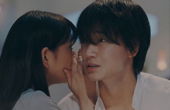 Bạn thân của vợ suốt ngày xúi giục chúng tôi ly hôn, tôi tức giận chất vấn thì cô ấy ghé tai thì thầm một câu khiến tôi tái mặt