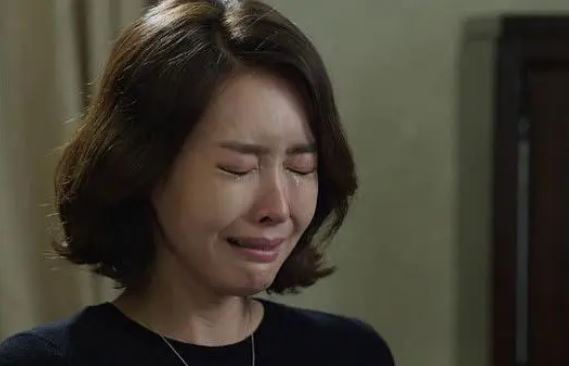 Gặp lại chồng cũ sau 2 năm ly hôn, quả đầu trọc lóc của anh khiến chị vợ bật khóc nức nở, nhất quyết đòi nối lại tình xưa