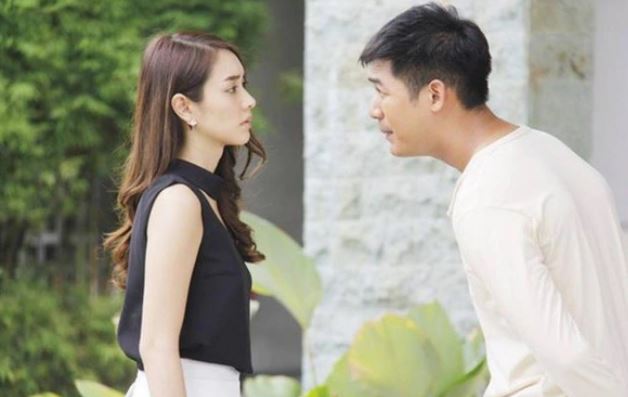 Gặp lại vợ cũ sau 3 năm ly hôn chồng buông lời khinh miệt, nhưng khi người đàn ông lạ xuất hiện anh ta liền suy sụp