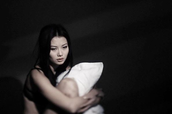 Giận chồng nên em ôm con bỏ về nhà mẹ đẻ, ngờ đâu anh lại đòi ly hôn vì cho rằng cả nhà vợ đang hùa nhau lừa dối anh