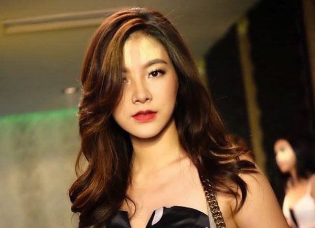 Nghe tin anh chồng mất, tôi đem 200 triệu đến viếng thì bị chị dâu vứt tiền vào người đuổi về, còn chồng tuyên bố sẽ nộp đơn ly hôn ngay sau tang lễ