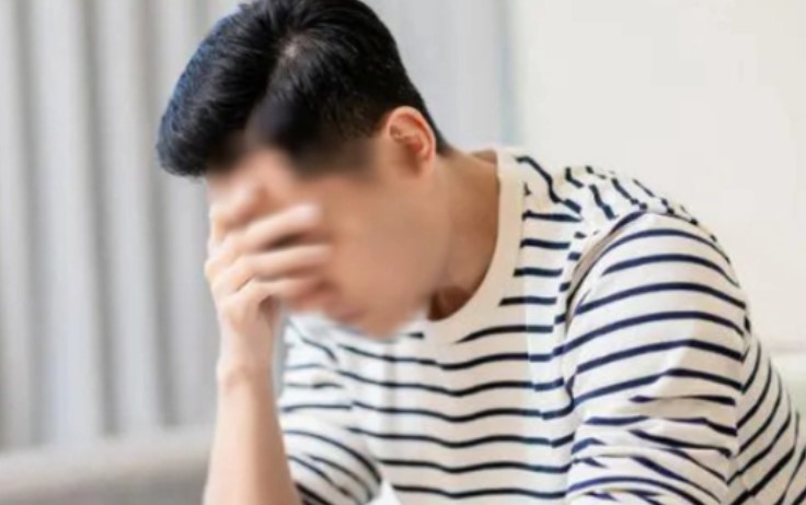 Về quê ăn giỗ, tôi nghẹn đắng nuốt nước mắt "mất toi" 45 triệu đồng vì một câu khoe khoang của mẹ