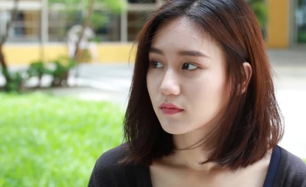 Tình cờ gặp bố chồng tương lai khi đi ăn với đồng nghiệp, tôi đến chào và nhận được lời căn dặn điếng người