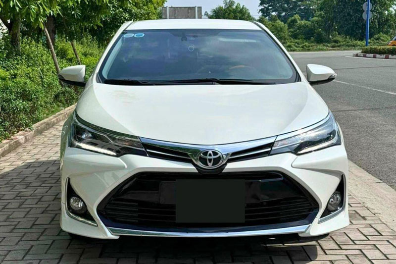 Toyota Corolla Altis lăn bánh 3 năm rao bán với giá chưa tới 700 triệu đồng
