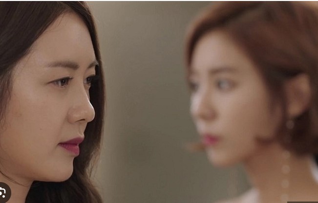 Gh&#xE9;t em d&#xE2;u v&#xEC; v&#x1EEB;a gi&#xE0;u c&#xF3;, l&#x1EA1;i &#x111;&#x1B0;&#x1EE3;c t&#x1ED5; ch&#x1EE9;c &#x111;&#xE1;m c&#x1B0;&#x1EDB;i tr&#xEA;n b&#xE3;i bi&#x1EC3;n, ch&#x1ECB; d&#xE2;u d&#xF9;ng &#x111;&#x1EE7; &#x27;m&#x1B0;u h&#xE8;n k&#x1EBF; b&#x1EA9;n&#x27; &#x111;&#x1EC3; h&#xE3;m h&#x1EA1;i