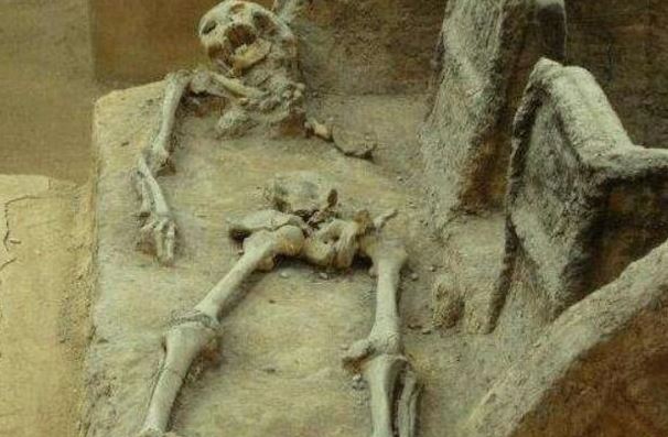 Sự thực khủng khiếp về tuẫn táng - Hủ tục tang lễ tàn khốc trong lịch sử